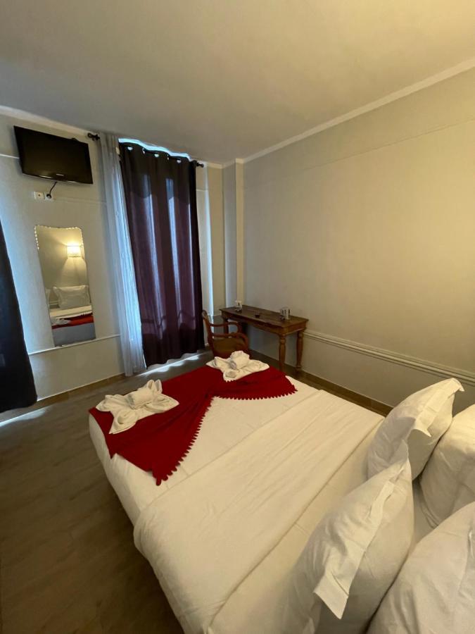 Hotel Central Saint-Denis  Eksteriør billede