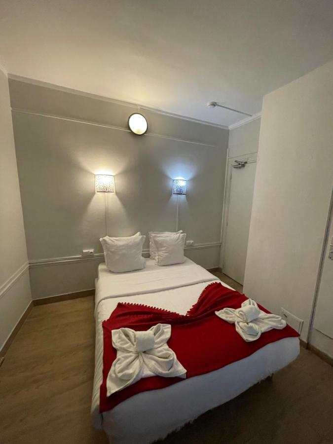 Hotel Central Saint-Denis  Eksteriør billede